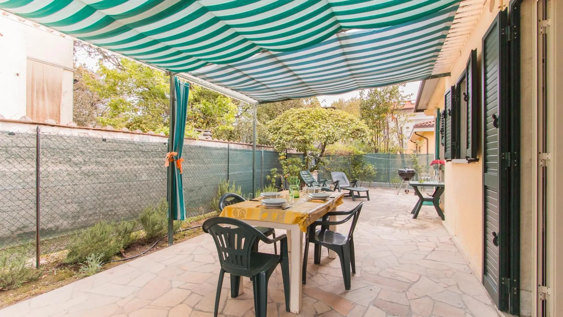 Villa Chiara -Marina Di Pietrasanta Italien