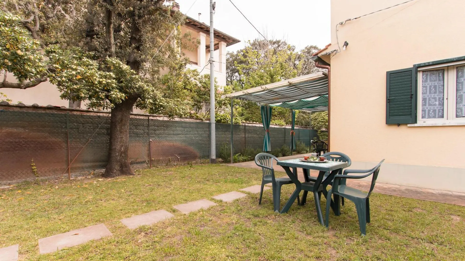Villa Chiara -Marina Di Pietrasanta 0*,  Italy
